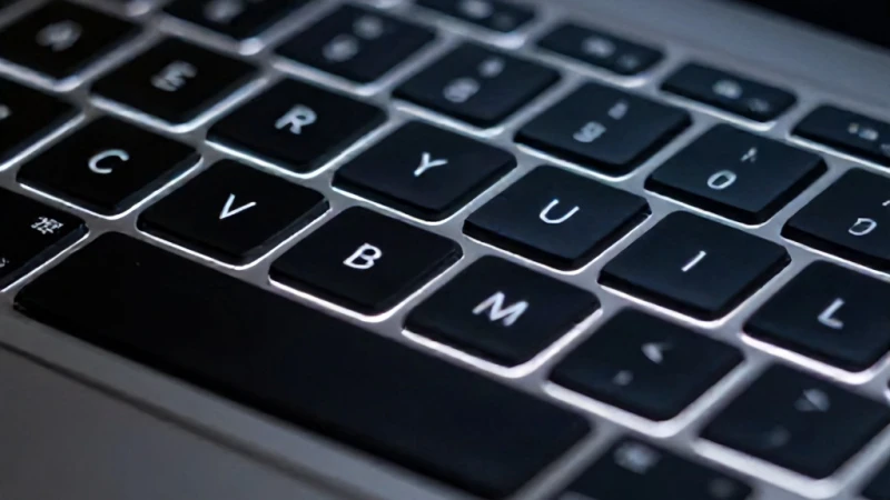 Macbook Klavye Işığı Yanmıyor Nasıl Çözülür?